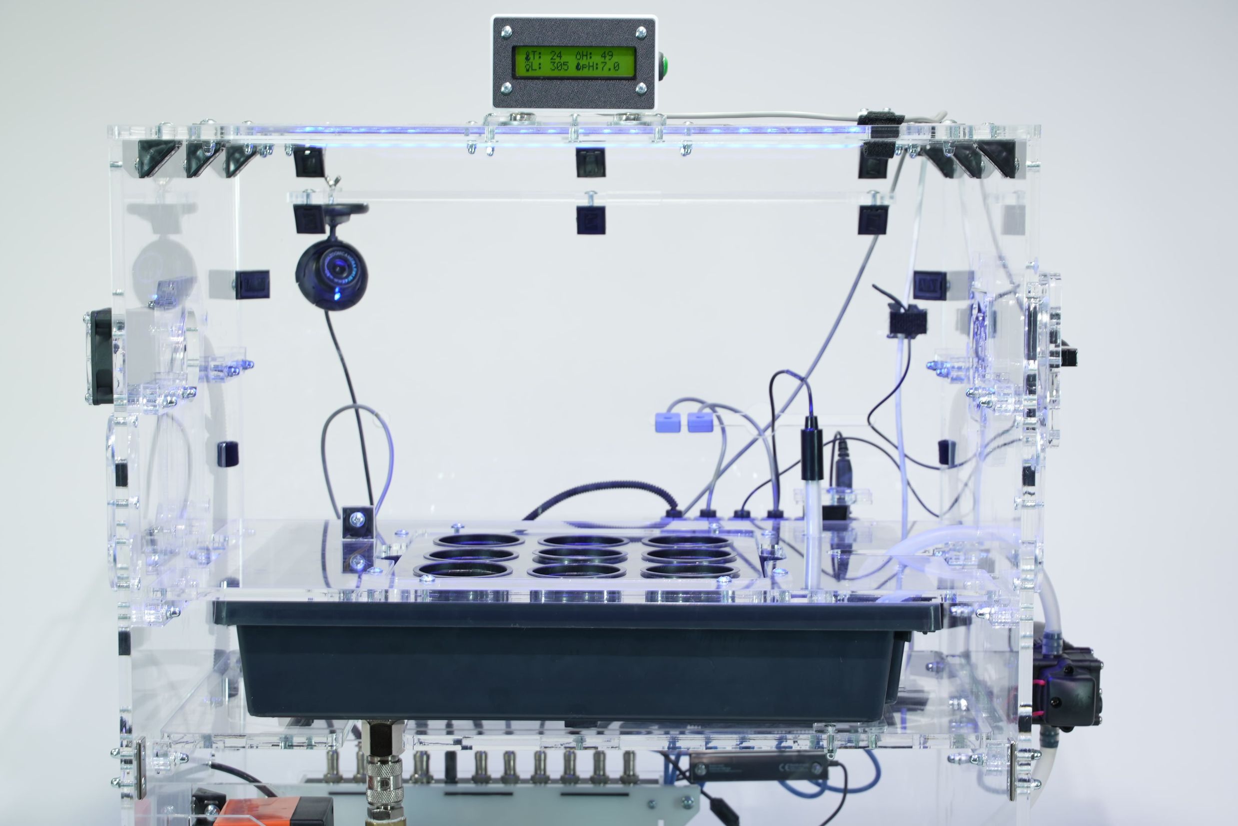 Роботизированный комплект НАУРОБО «Умная гидропоника»