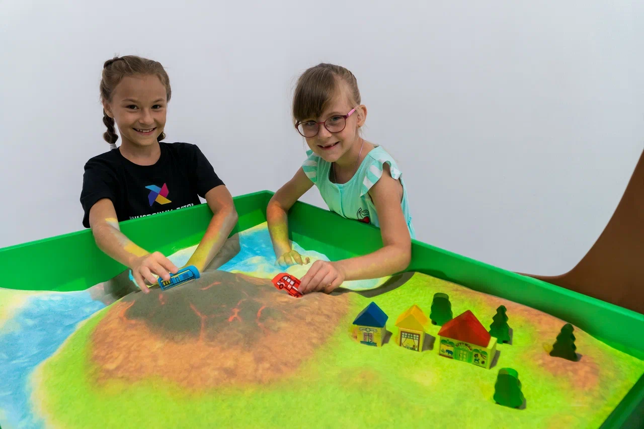 Интерактивная песочница "Полянка"  