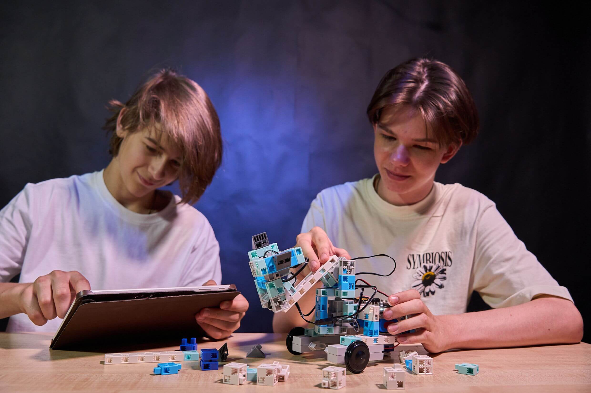 Робототехнический набор НАУРОБО «Манипулятор»