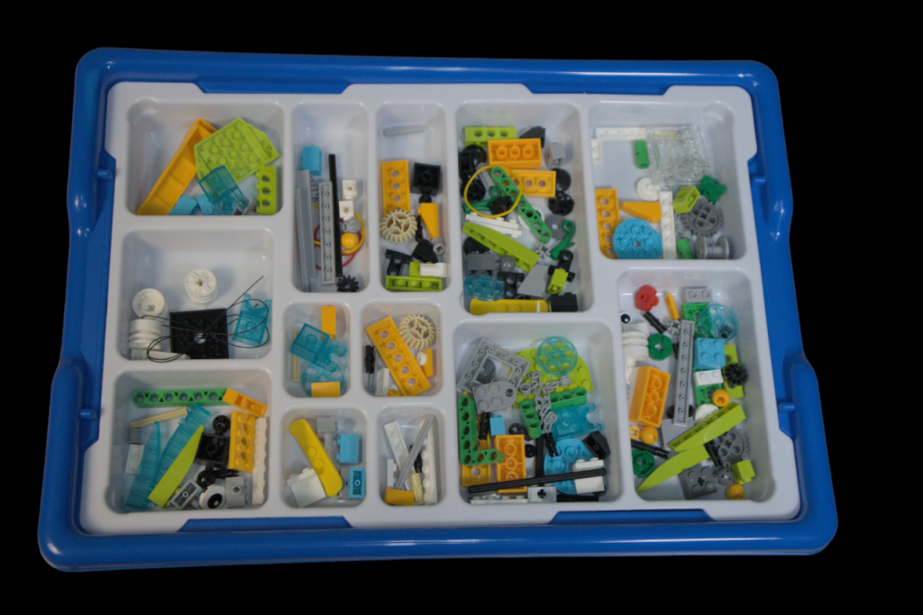 Базовый робототехнический набор. Конструктор Левушка 2.0 техник 45300